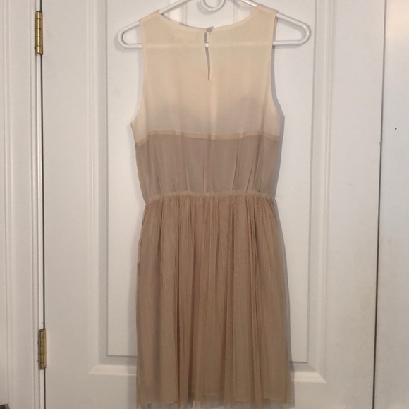 Beige graduation dress - Picture 2 of 4